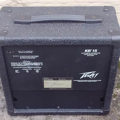Peavey KB15 watt portable amp-mains/battery powered. image 4