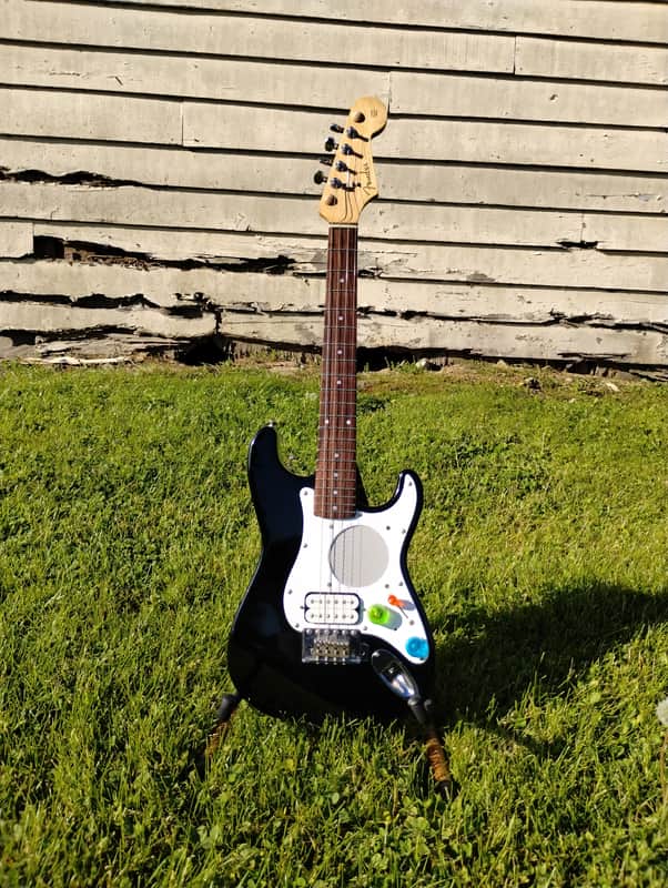Fender ST-Champ Mini Stratocaster MIJ with Built In Speaker | Reverb
