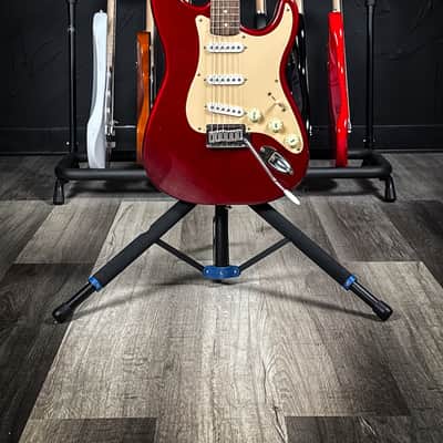 Squier Affinity Stratocaster SSS - Candy Apple Red with Cream Pickguard image 2