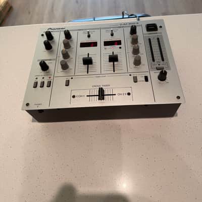 Pioneer DJM 300 1999 - Silver image 2