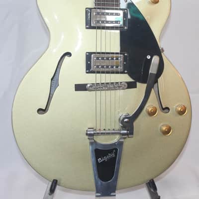 Gretsch G2420T Streamliner Hollow Body with Bigsby 2024 - Present - Gold image 8