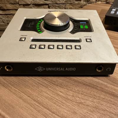 Universal Audio Apollo Twin DUO Thunderbolt Audio Interface 2010s - Silver image 4
