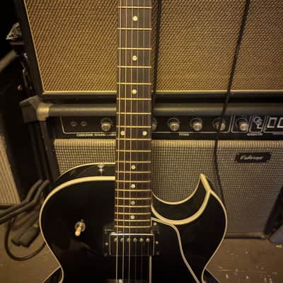 Gibson ES-135 Ebony "Limited Edition"- 2000 image 4
