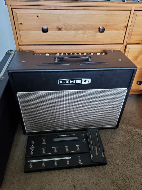 Line 6 Flextone III XL 150-Watt 2x12" Stereo Digital Modeling Guitar Combo 2003 - 2009 - Black w/ Footboard image 1