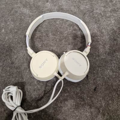 Sony MDR-ZX100 On-Ear Headphones White - Good image 2