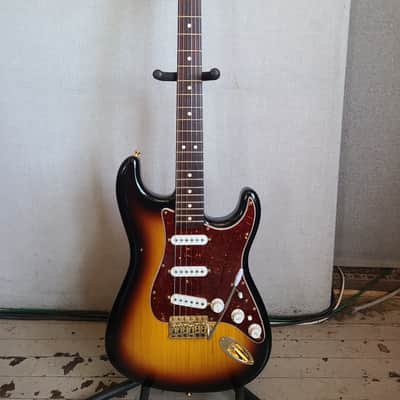 Fender Deluxe Players Stratocaster | Reverb