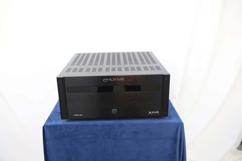 Emotiva XPA-DR2 Differential Reference Two-Channel Power Amplifier 2020 Black image 1