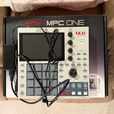 Akai MPC One Standalone MIDI Sequencer Retro Edition 2021 - Present - Grey image 4