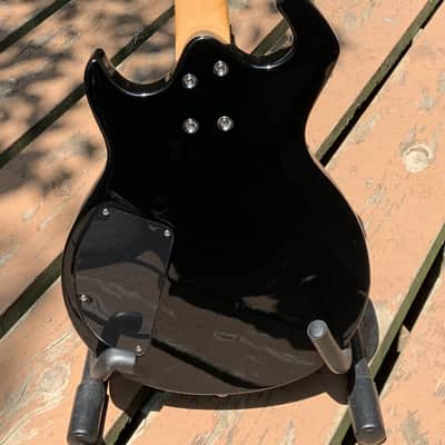 Wildfire Drive - Gloss Black Short Scale 4 string Bass Guitar with Gig Bag image 4