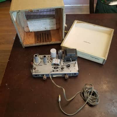 Silvertone Sears mono Tube Amplifier 6V6 project chassis cab case handle Fisher AlNiCo Speaker 1961 Tan image 2