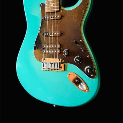 Fender 40th Anniversary American Standard Stratocaster with Maple Fretboard 1994 - Caribbean Mist image 3
