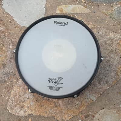 Roland KD-120-BK 12