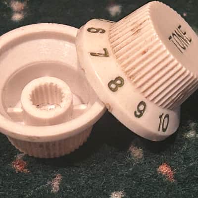 *Vintage* 1989 Fender Squier Stratocaster - Set of Two 4-Spoke "Tone" Guitar Knobs image 3