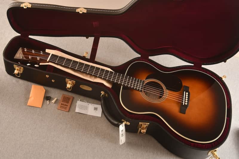 Martin 000-28EC Eric Clapton Sunburst #2945019 — Acoustic Guitar image 1