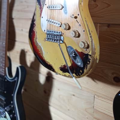 Buttarini Guitars S-50s Heavy Relic - Vintage White over 3T Sunburst image 24