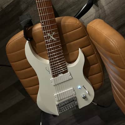 Legator Ghost 8 Anniversary 2023 - Arctic Frost - Headless 8 String image 3
