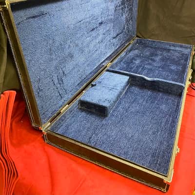 MIJ bass hard case with blue lining 70s image 3