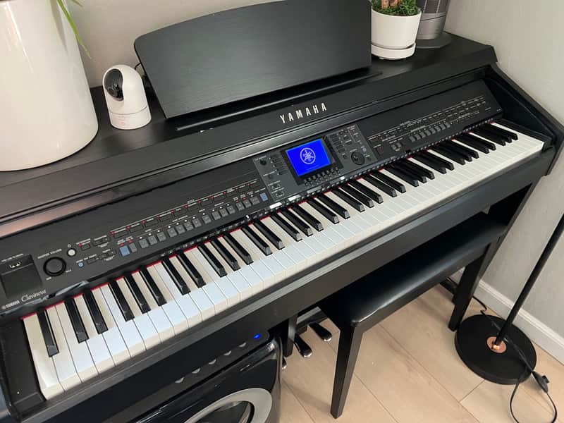 Yamaha Clavinova CVP-601 2014 image 1