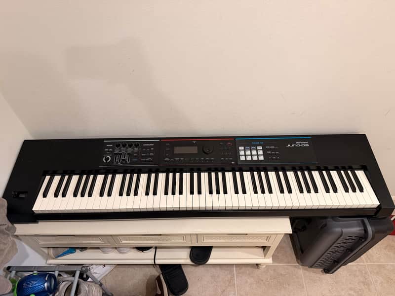 Roland Juno DS88 Synthesizer 2023 - Present - Black image 1