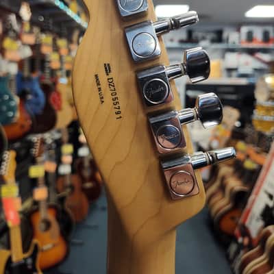 Fender American Deluxe Telecaster w/ Fender Hard Case - Aged Cherry Sunburst image 6