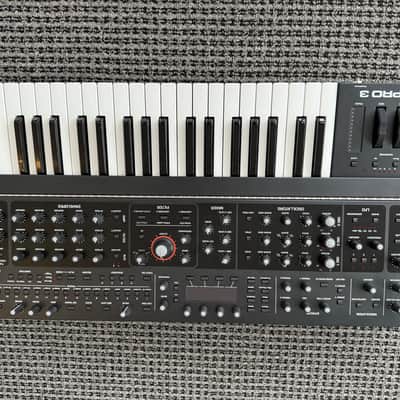 Sequential Pro 3 SE 37-Key 3-Voice Monophonic / Paraphonic Synthesizer 2020 - Present - Black with Wood Sides image 7