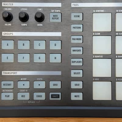 Native Instruments Maschine 2000s - Black image 4
