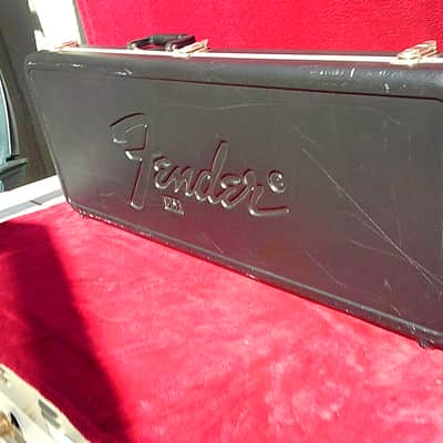 FENDER Stratocaster/Telecaster  VINTAGE Hard Shell Molded Case & FREE EXTRA$$$ image 6