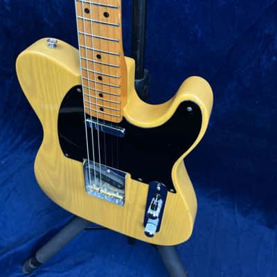 Fender '52 Reissue Telecaster 1994 in Butterscotch Blonde Black Guard in Case image 5
