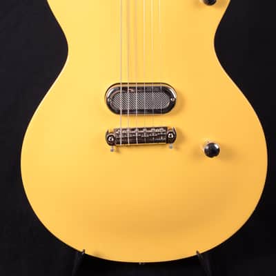 Duesenberg Senior Blonde image 4