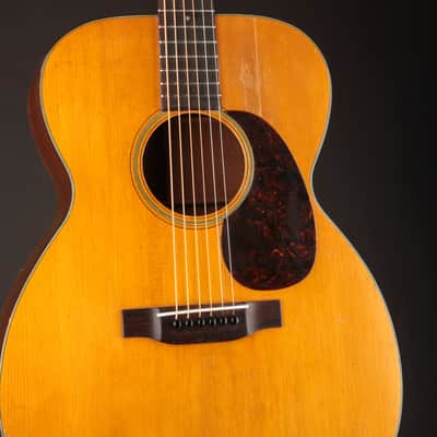 Martin 000-18 1943 image 2