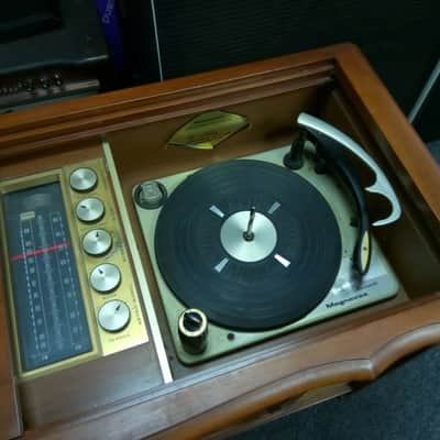 Vintage Magnavox Micromatic Stereo Console #150927-2 Phono/FM/AM/Aux Working image 1