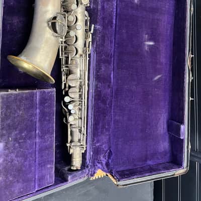 Pan-American Alto Saxophone 1925 - Silver image 1
