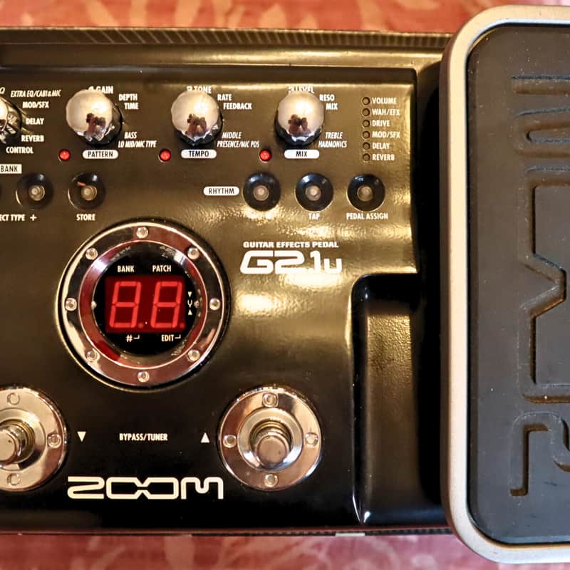 2005 – 2011 Zoom G2.1u Black