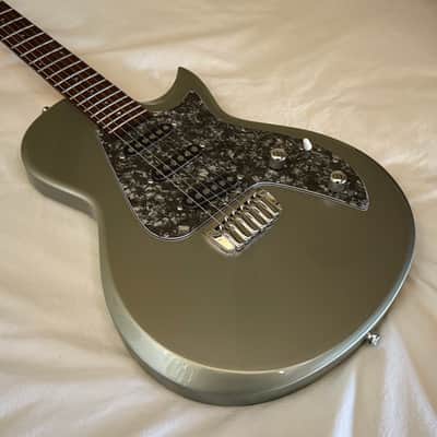 2009 Taylor SB1 Classic Single Coil SSS Electric Guitar - Silver - Made in USA - Free Pro Setup image 4