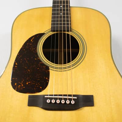 Martin D-28L Acoustic Guitar - Natural image 3