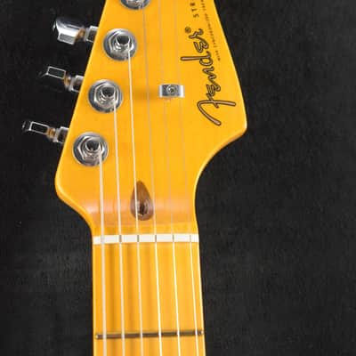 Mint Fender American Ultra Luxe Vintage '50s Stratocaster 3-Color Sunburst Maple Fingerboard image 5