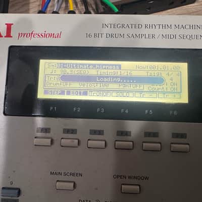 Akai MPC2000 MIDI Production Center 1997 - 2001 - Grey w/ (Ultimate MPC2000 SD Boot Disk + ZuluSCSI Card Reader) image 5