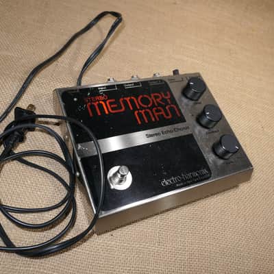 Electro-Harmonix Memory Man Analog Delay 80s Effect Pedal image 1