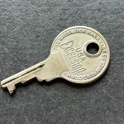 Excelsior 6K11 Case Key 1950's for Vintage Gibson - Case Candy image 1