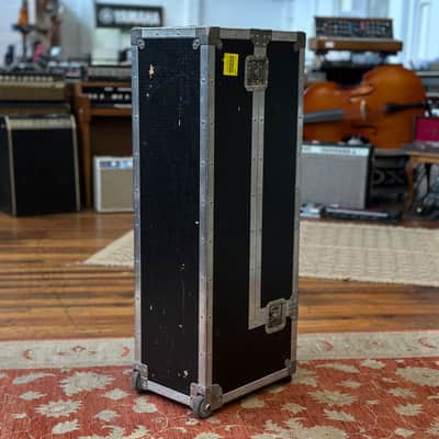 NAUT Cases Triple Guitar Flight Case with Wheels image 4