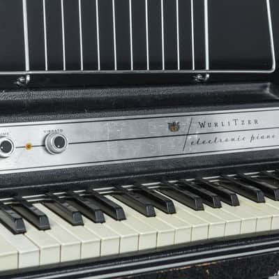Wurlitzer 200A '70s image 3