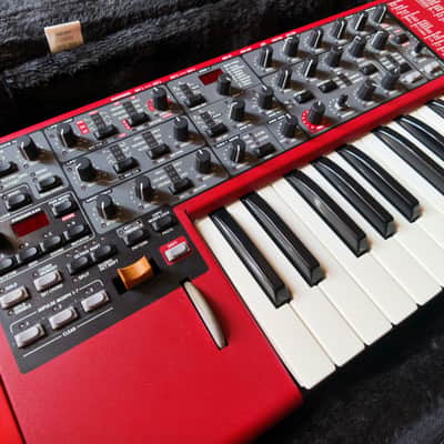 Nord Lead 4 49-Key with Nord softcase image 5