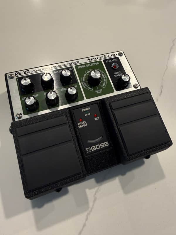 Boss RE-20 Space Echo