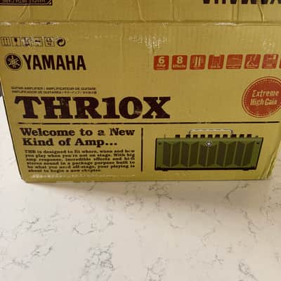 Yamaha THR10X High-Gain 10-Watt 2x3" Stereo Digital Modeling Guitar Combo 2013 - 2018 - Green image 6