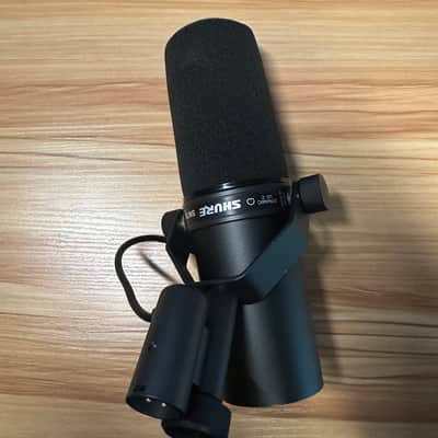 Shure SM7B Cardioid Dynamic Microphone 2001 - Present - Black image 3