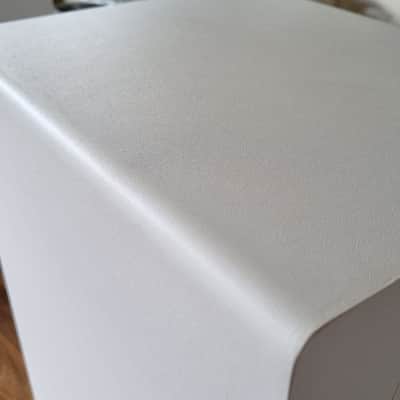 Yamaha HS8 8" Powered Studio Monitor (Pair) 2015 - Present - White image 8