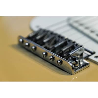 1983 Fender Standard Stratocaster (USA) with Maple Fretboard ivory white image 18