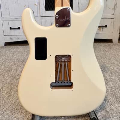 Fender Deluxe Roadhouse Stratocaster with Maple Fretboard - 12" Radius - Olympic White - Copper Pickguard image 4