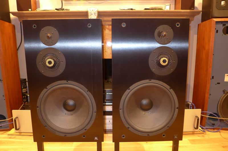 Pair of Vintage Audiophile ACOUSTIC RESEARCH AR 303 Speakers | Reverb