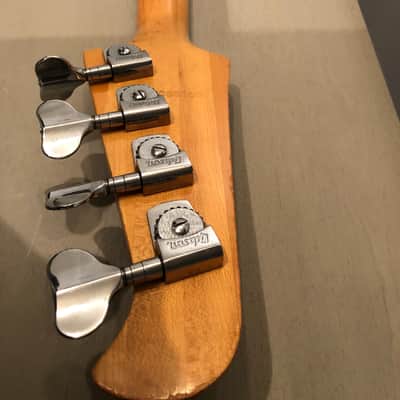 Gibson Victory Artist Bass 1982 Sunburst image 7